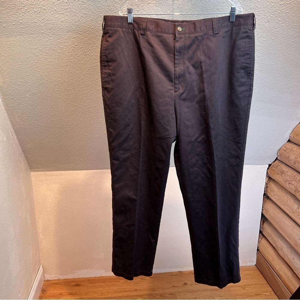 TOMMY HILFIGER Brown Cotton Slacks. Size 42X30. Flat front. 2 front Pockets